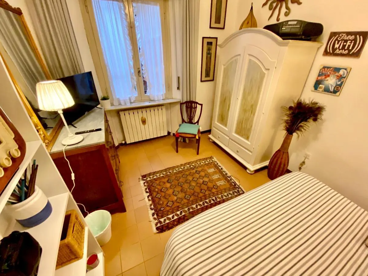 Homestay Josephine'S Room 1 Viareggio